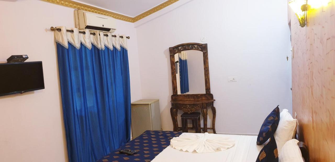 Veronica Resort By The Beach Resort Calangute